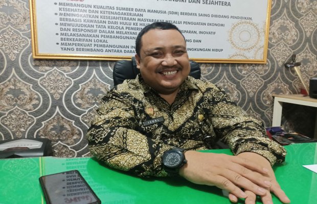 Foto: Kepala Dinsos P3A Sumenep Drs Achmad Dzulkarnaen