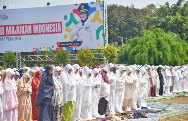 Foto : pelaksanaan salat Istisqa