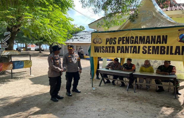 Foto: Kapolres Sumenep melakukan pengecekan Pos Pengamanan di Pantai Sembilan