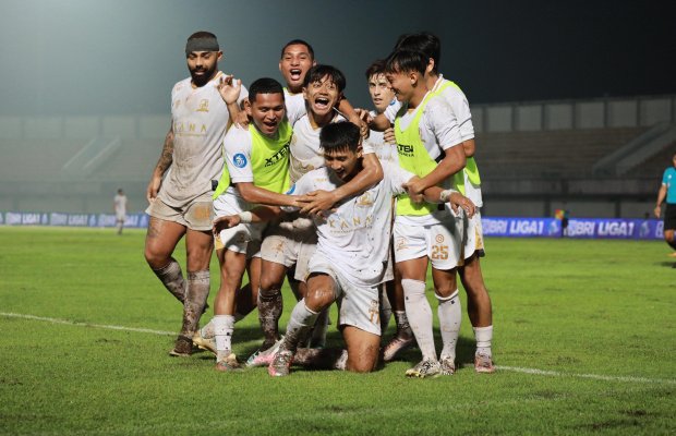 Foto: Pemain Madura United di markas Dewa United 