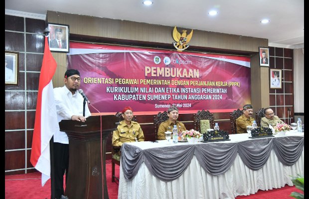 Foto: Bupati Sumenep Achmad Fauzi Wongsojudo saat memberi sambutan pada acara orientasi