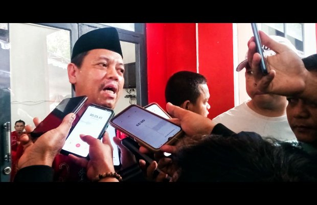 Foto : Drs. Nur Wakit Ali Yusron