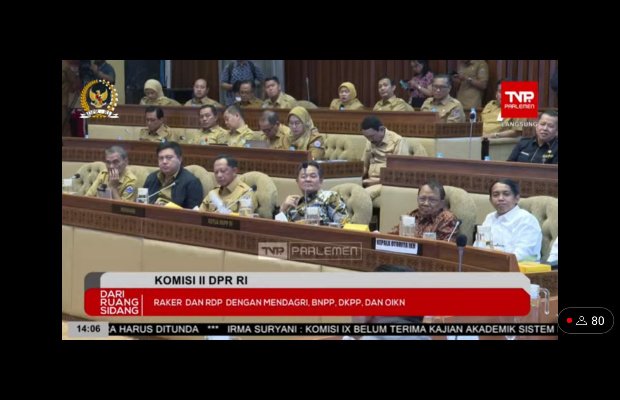 Foto: Mendagri saat Rapat Dengar Pendapat (RDP) dengan anggota Komisi II DPR RI