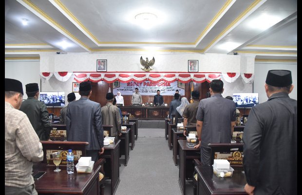Foto: Suasana Paripurna Pandangan Fraksi - Fraksi Terkait Raperda RPJPD 2025–2045 (by. Ibnu)