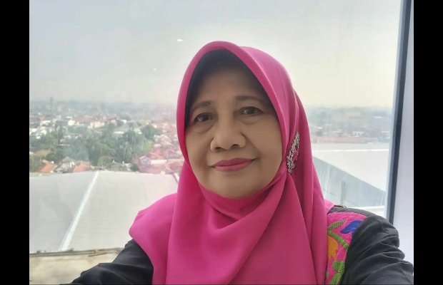 Foto : Pakar Sosiolog Agama Unair, Dr. Udji Asiyah, Dra., M.Si. (Ist)