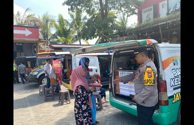 Foto: Layanan Keliling  Pengurusan Dokumen Penting 