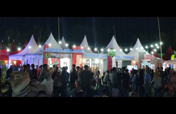 Foto: Stand Rp 1.5 juta di Event Madura Night Vaganza Sumenep