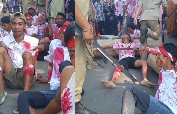 Foto: Aksi teatrikal diperagakan oleh pemuda Lampeji 