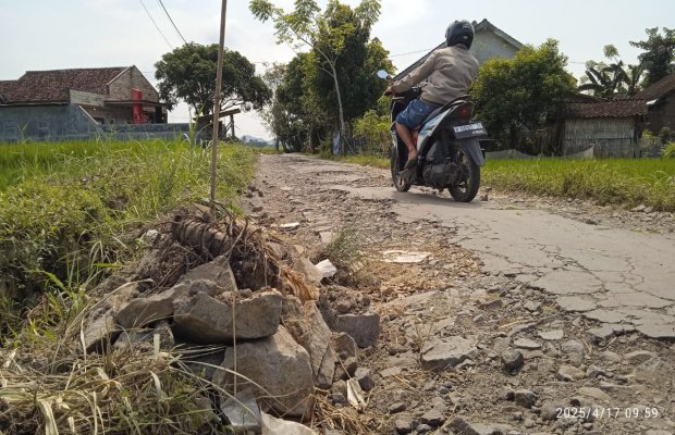 Foto: Kondisi jalan rusak di Dusun Gumuksuda