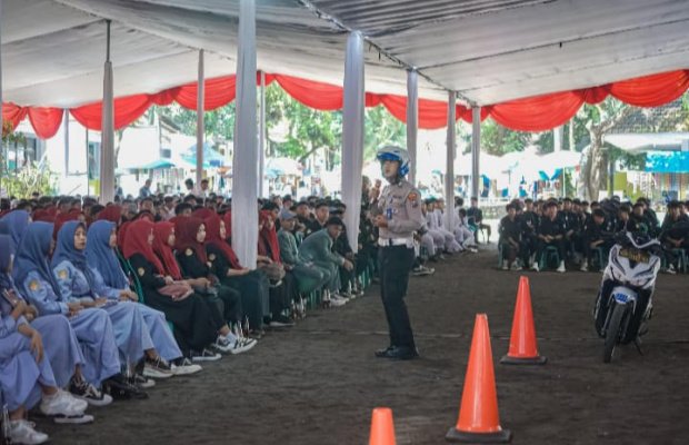 Foto: Kegiatan berlangsung dihalaman pondok pesantren Islam Bustanul Ulum (IBU), Pakusari pada Minggu (18/5/2025).