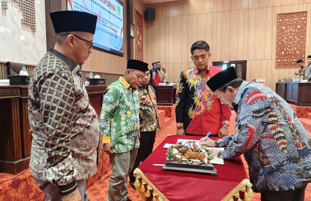 Foto: Paripurna Pembahasan APBD Perubahan dan RPJMD 2025–2029
