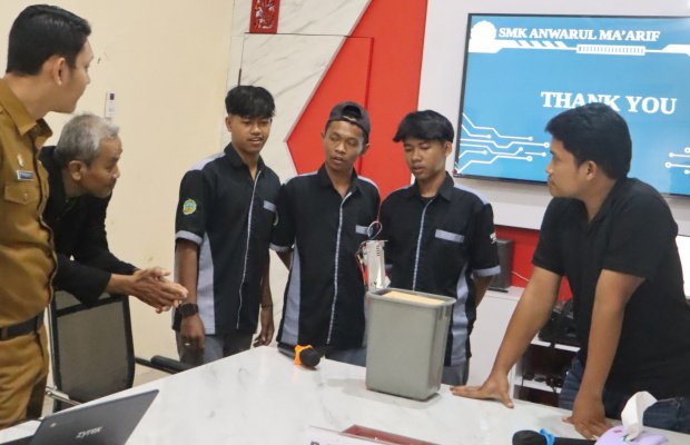 Foto: 20 Peserta Tim Kalangan Pelajar Unjuk Kreasi di Ajang Sumenep TechnoLab 2025