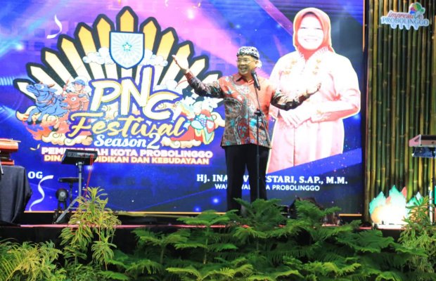 Foto: dr. Aminuddin Wali Kota Probolinggo Saat Membuka Semarak Pro Night Culture Festival 2025