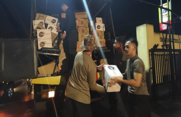 Foto : Bantuan dari Kapolda Jatim untuk korban Erupsi Semeru
