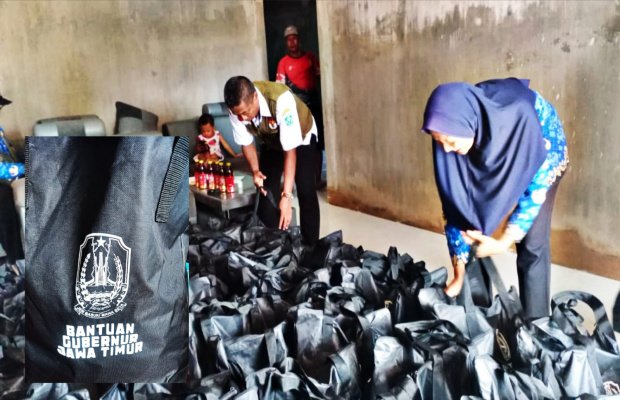 Foto: Paket bantuan di kediaman Ketua Poktan