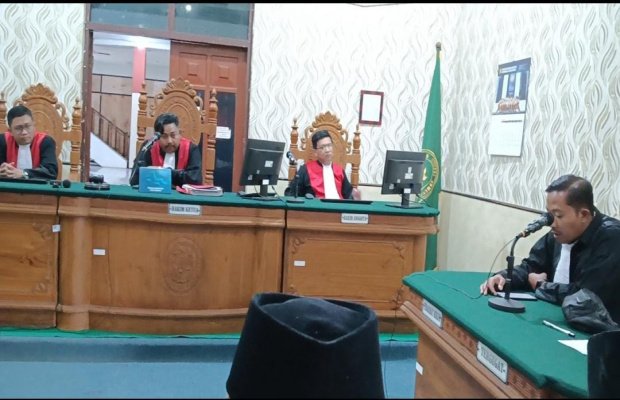 Foto: Suasana Duplik Kasus ODGJ Sapudi di PN Sumenep 