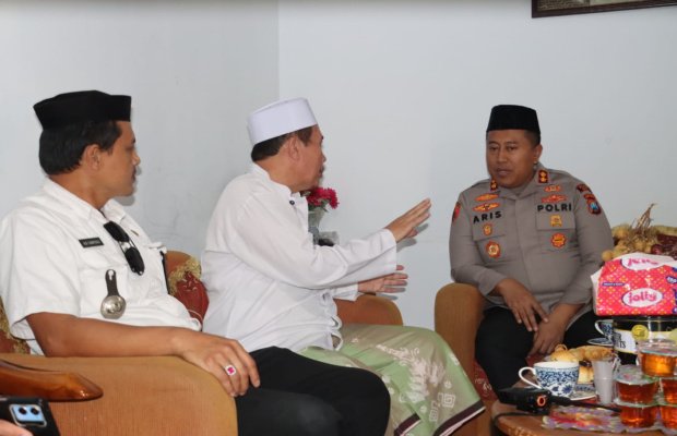 Foto: ‎Silaturrahmi Kapolres Batu dengan Ketua MUI 
