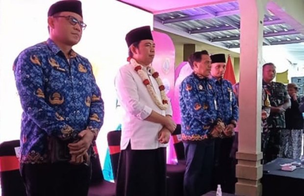Foto: Desa Suren gelar pasar murah dihadiri "Bupati Jember sapa Ramadan".
