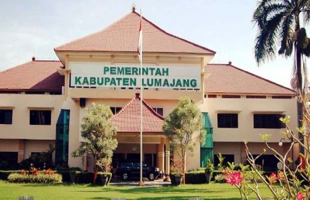 Foto : Pemkab Lumajang nampak dari depan