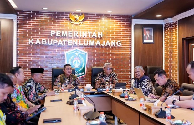 Foto: Suasana audensi di ruang Mahameru Pemkab Lumajang