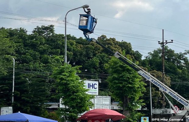 Foto: Penerangan Jalan Umum ( PJU ) dan CCTV di Sejumlah Titik Strategis
