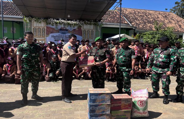 Foto: Kolaborasi Ponpes Al-Islamiyah Pakondang dan Yonif TP 931/KJ di Kemah HIMMAH ke-51 