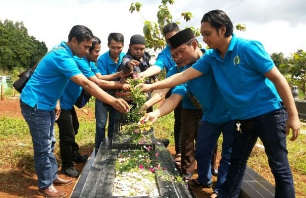 Foto: Pengurus dan anggota PWI Sumenep ziatah tokoh pers