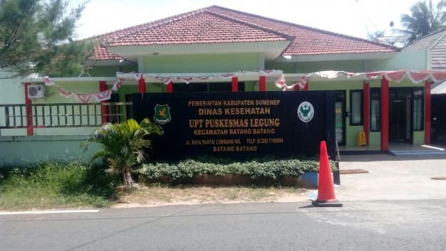 Foto: Tampak Dari Depan Puskesmas Legung