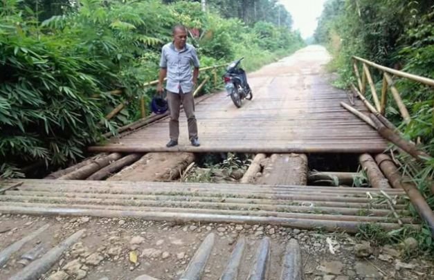 Foto: Kondisi jembatan besi di setuntung pasca diobok-obok maling