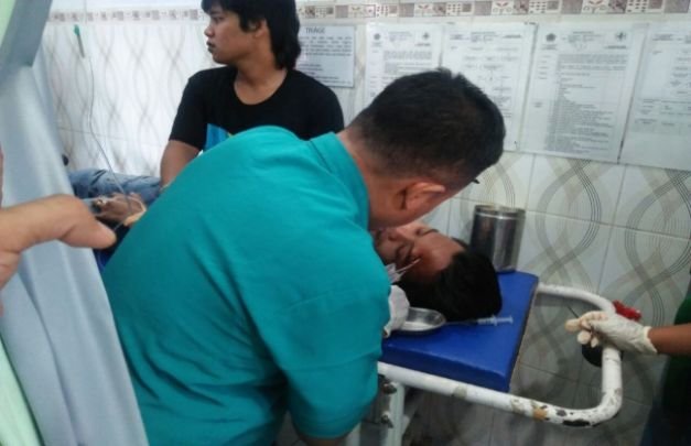 Foto Korban saat Dirawat di Puskesmas Larangan