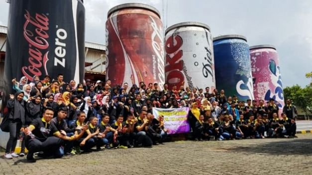 120 Pelajar Dari 12 kota/kabupaten di Jawa Barat travelling Wisata Industri Bersama Dinas Pariwisata Kabupaten Bekasi, Jumat (27/4/2018).