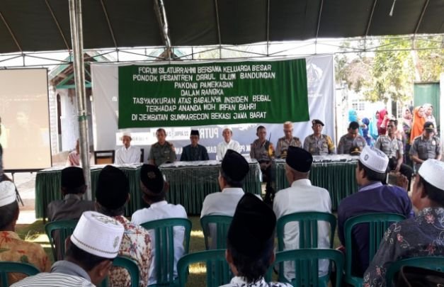 Foto : Acara Berlangsungnya Tasyakkuran di PP. Darul Ulum Bandungan Pakong Pamekasan
