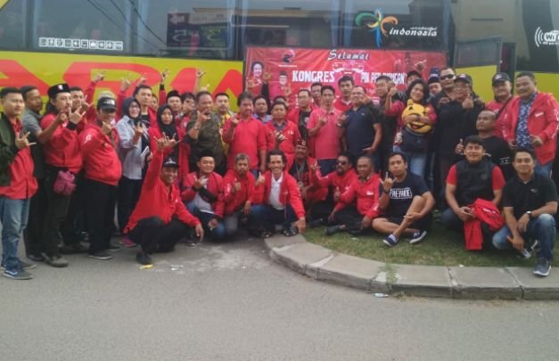 Foto : Rombongan pengurus PDI-P Kabupaten Bekasi Jawa Barat