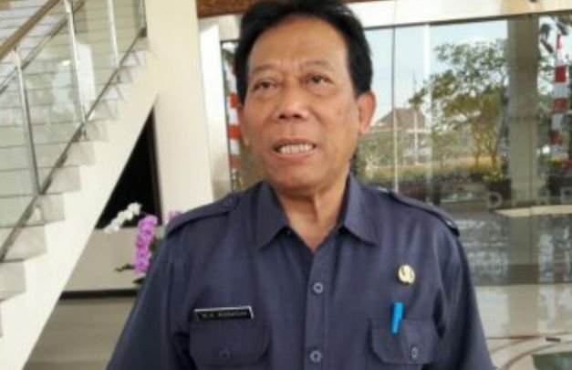 Foto : Sekretaris DPRD kabupaten Bekasi, Drs. H. Akhmad Kosasih.