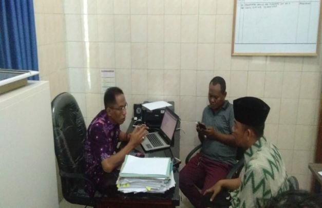 Foto : Auliya Rahman dari Komisi 1 DPRD Sampang di kantor Diskominfo
