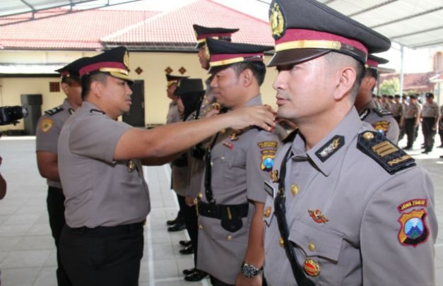 Foto: Sertijab Tiga PJU oleh Kapolres Sampang