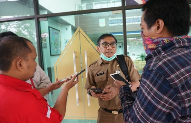 Foto : dr. Alamsyah saat memberikan keterangan