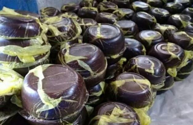 Foto: Tumpukan gula merah khas Sumenep usai dicetak sesuai ukuran