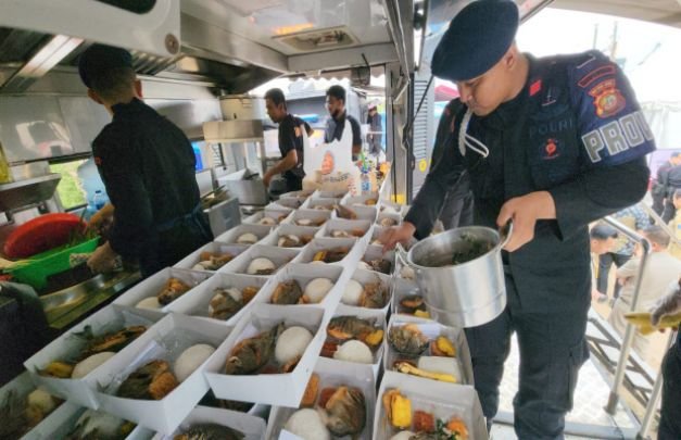 Foto: Dapur Lapangan Korban Depo Pertamina Plumpang 