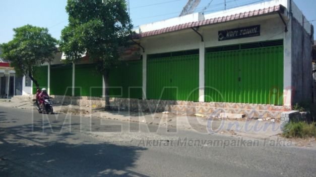 Foto : Bangunan Ruko yang disegel oleh Satpol PP Sampang 