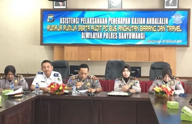 Foto: Satlantas Polres Banyuwangi saat menggelar kajian analisa penerapan andalin