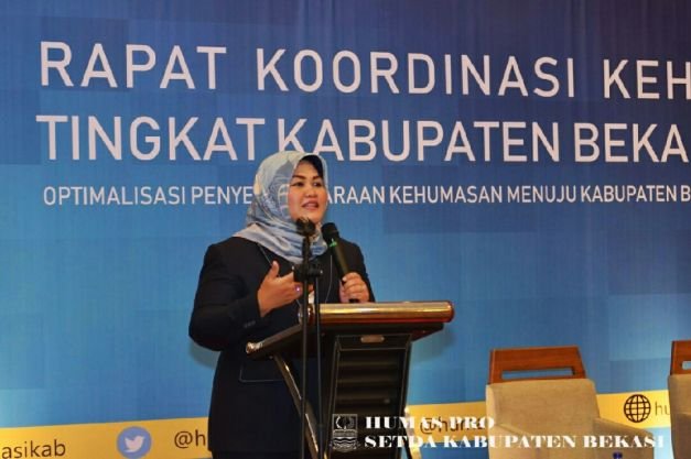 Bupati Bekasi Neneng Hasanah Yasin Hadir Dan Membuka Secara Resmi Kegiatan Rakor Kehumasan  