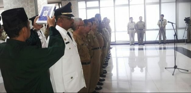 Pengambilan Sumpah Jabatan Sebanyak 207 Pejabat Eselon III dan IV Kabupaten Bekasi Saat Rotasi dan Promosi Jabatan, Senin (7/5/2018).