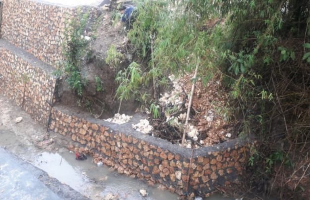 Foto Proyek Bronjong yang Berpolemik