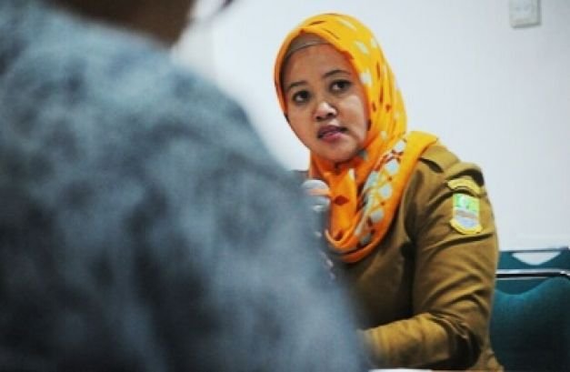 Kepala Seksi Pelayanan Kesehatan Dinas Kesehatan Kabupaten Bekasi, Ade Yulianti