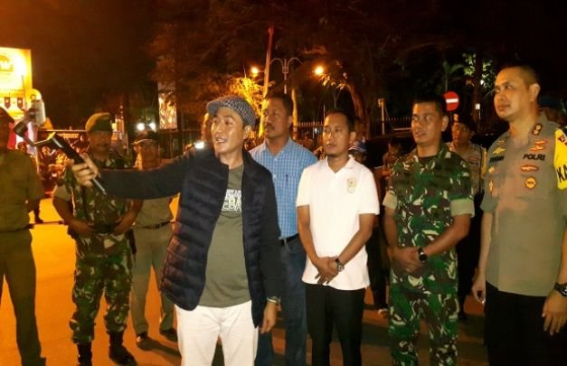 Foto : Bupati, Wabup, Kapolres, Dandim 0826 dan Sekda Pamekasan saat Memberikan Kesan-kesannya di Malam Pergantian Tahun 2019