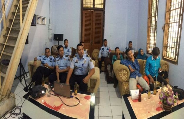 Foto: Pelaksanaan kegiatan Petugas Lapas dan Jurnalis Saat Mengikuti Teleconference