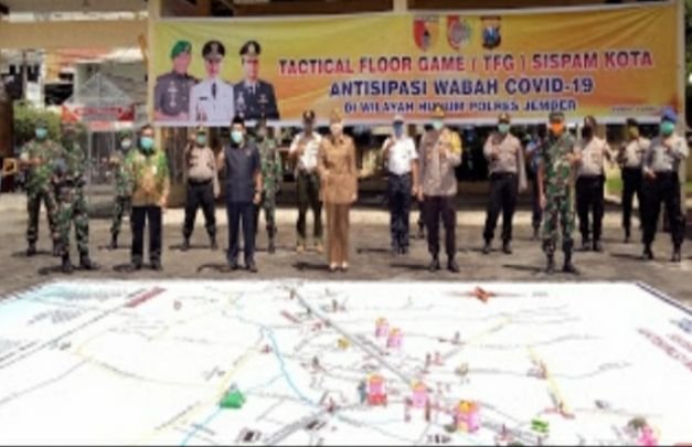 Foto: Bupati dan Jajaran Forkopimda Jember saat acara Tactical floor  Game Sispam Kota