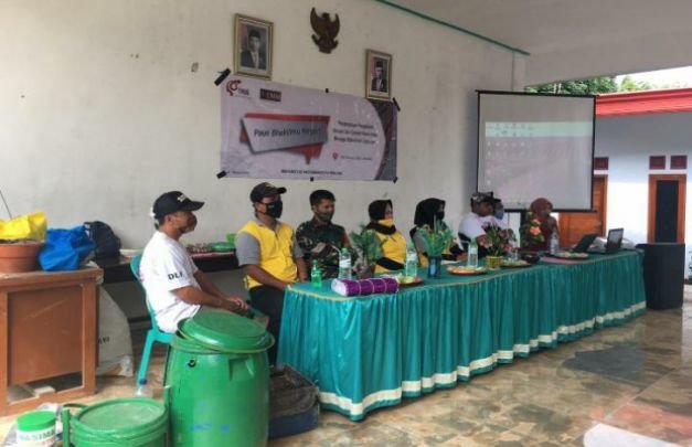 Foto: Suasana pelatihan pendiran Bank sampah di Desa Banyuanyar Kecamatan Kalibaru, Banyuwangi