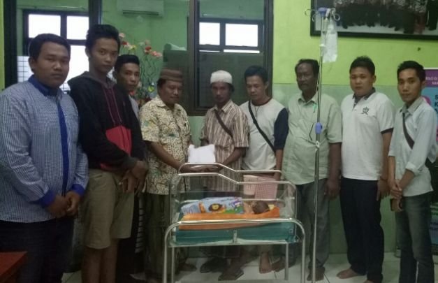 Foto Penyerahan Bantuan Dari hasil Penggalangan Dana